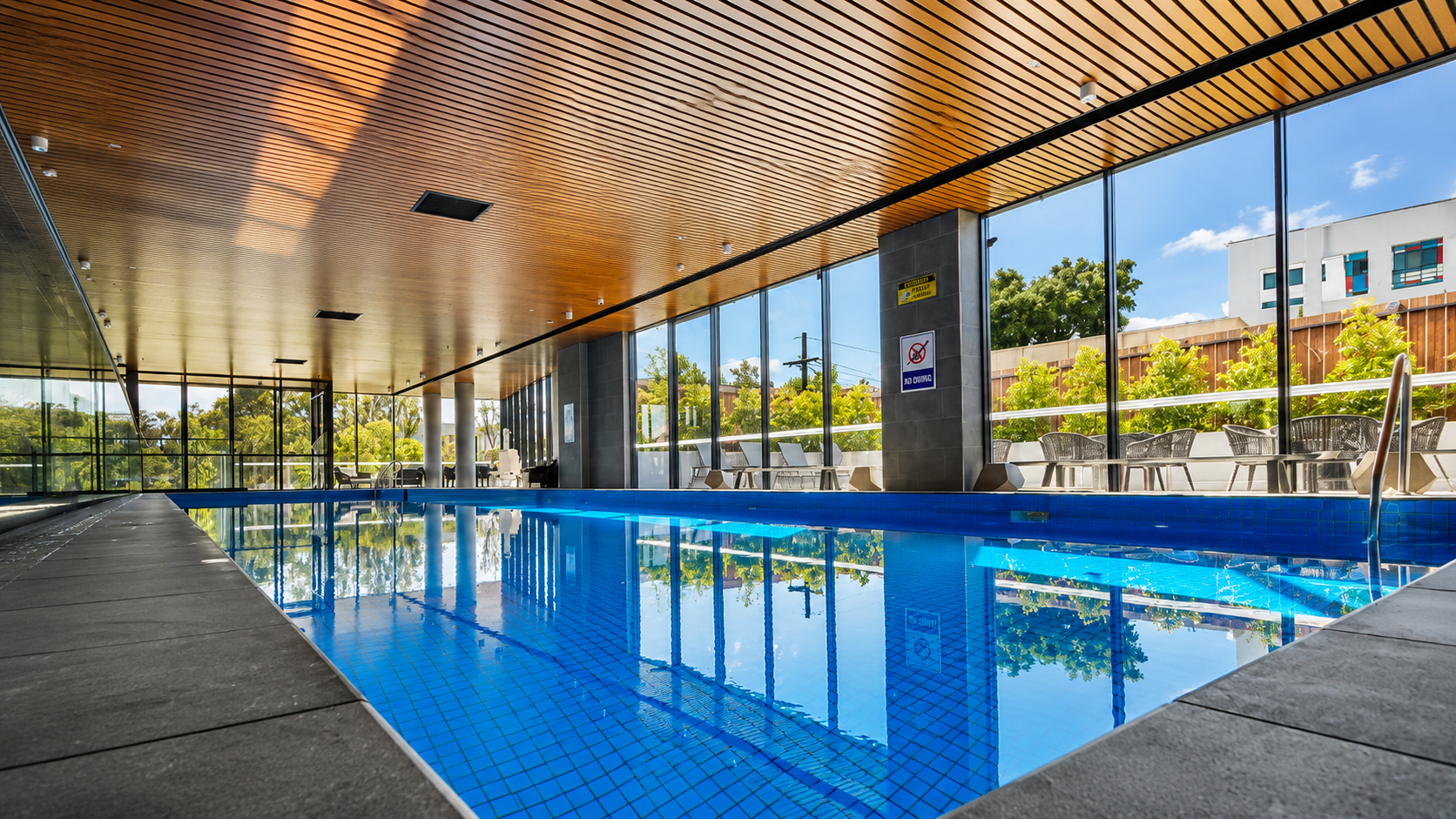 Melbourne Knox Central Apartment Hotel property exterior