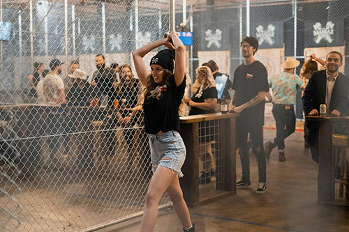 Maniax Axe Throwing